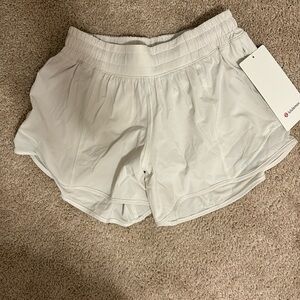 Hotty hot 4 in low rise short size 4 nwt